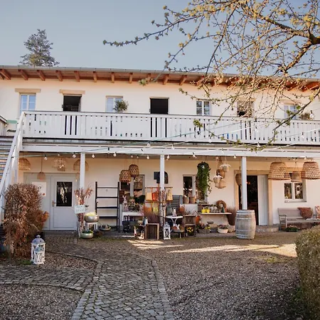 Adele - Ruhig, Direkt Am Elberadweg&badesee Mit Balkon Apartment