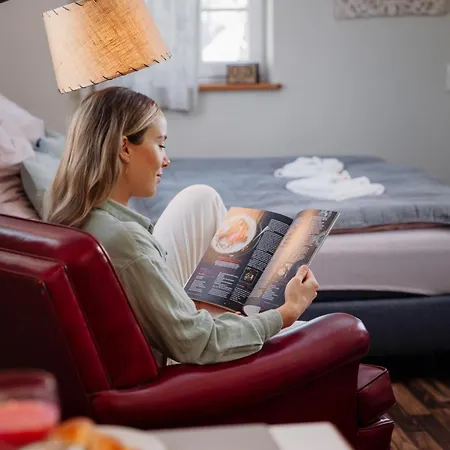 Adele - Ruhig, Direkt Am Elberadweg & Badesee Mit Balkon דירה *