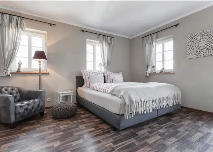 Apartment Adele - Ruhig, Direkt Am Elberadweg & Badesee Mit Balkon *