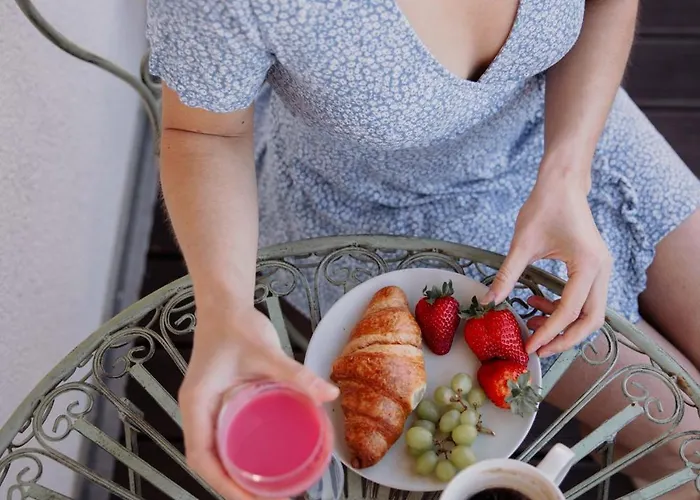 Adele - Ruhig, Direkt Am Elberadweg & Badesee Mit Balkon * Dresden