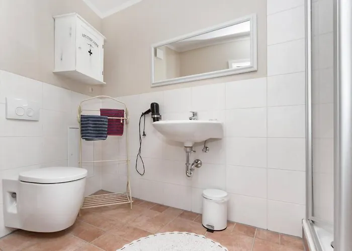 شقة Adele - Ruhig, Direkt Am Elberadweg & Badesee Mit Balkon دريسدن